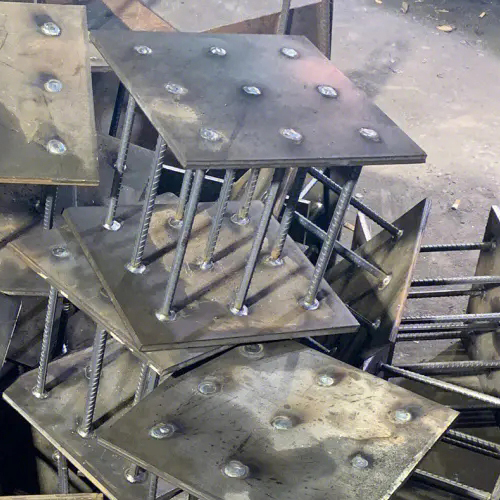 在确定乐山预埋件位置时，需要考虑以下几点